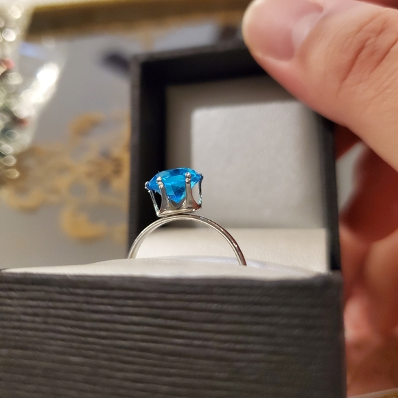 1.2 Carat AAA cubic zirconia crystal ring - Picture 5 of 6